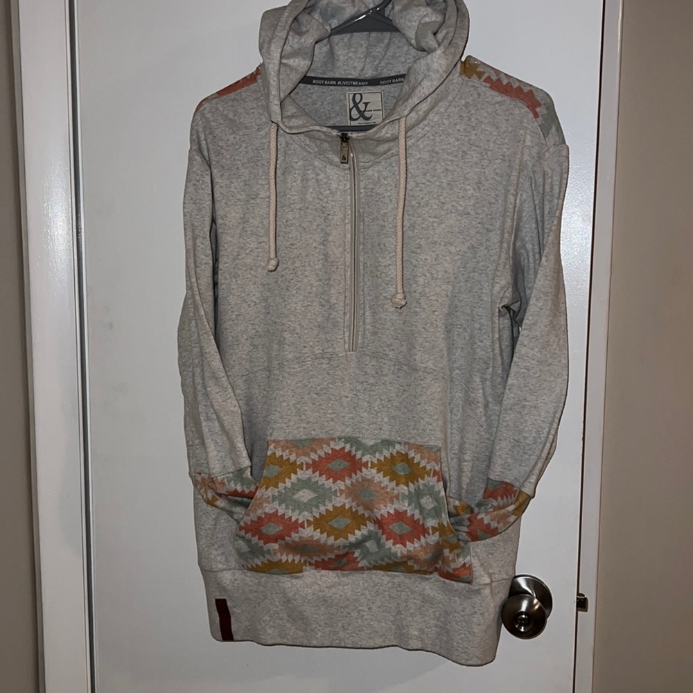 Pullover sweater